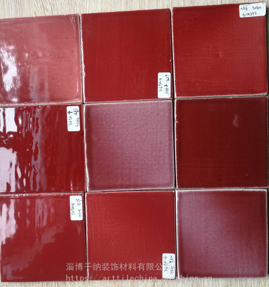 广东佛山工厂出品 300x300吸水砖——防潮防滑耐磨红色地板砖的工装利器